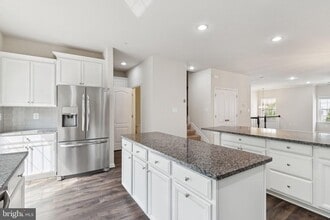 1399 Hawthorn Dr in Severn, MD - Building Photo - Building Photo