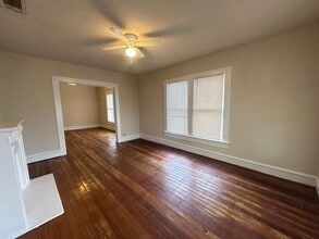 2112 McKenzie Ave in Waco, TX - Building Photo - Building Photo