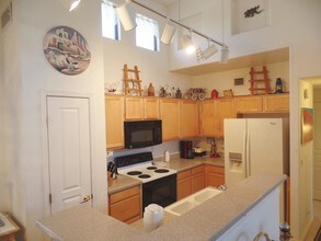 15221 N Clubgate Dr-Unit -2144 in Scottsdale, AZ - Building Photo - Building Photo