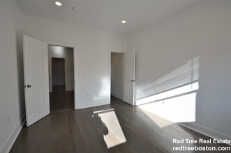 20 Queensberry St, Unit 3 in Boston, MA - Building Photo - Building Photo