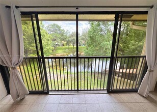 3283 Cocoplum Cir in Coconut Creek, FL - Building Photo - Building Photo