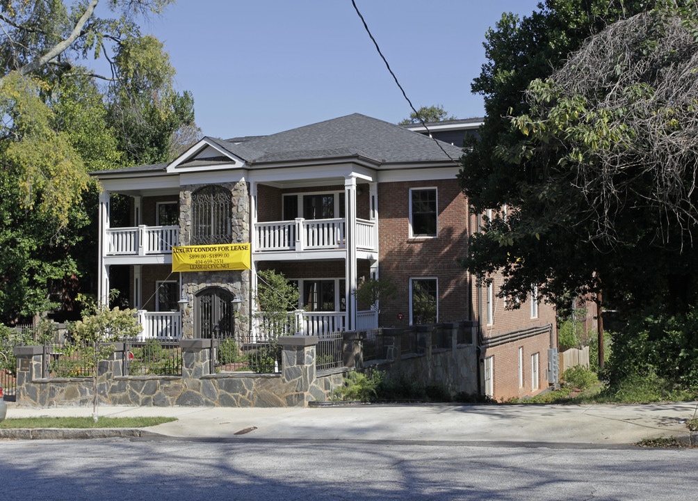 685 Penn Ave in Atlanta, GA - Foto de edificio