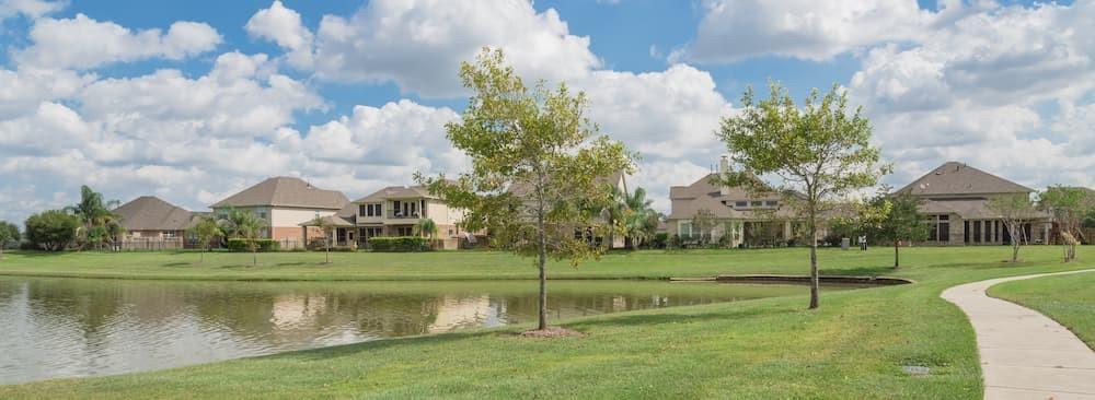 9615 Eden Ridge Ln in Pearland, TX - Building Photo