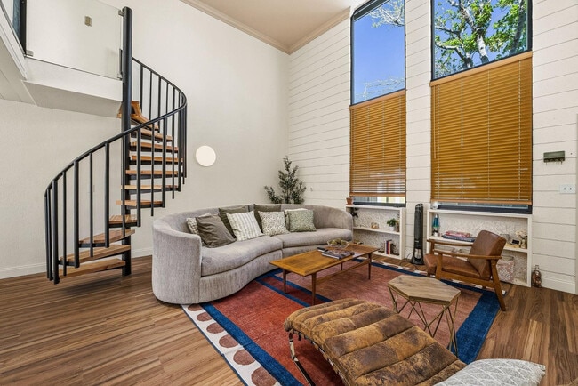 385 W Pierson St in Phoenix, AZ - Foto de edificio - Building Photo