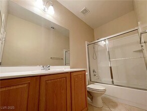 2316 Peaceful Moon St in Henderson, NV - Building Photo - Building Photo
