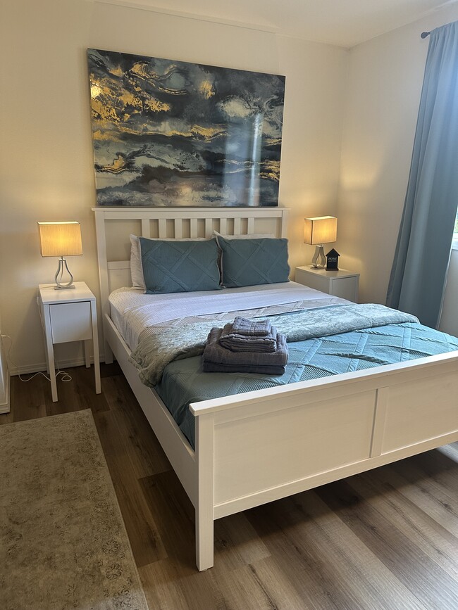 27541 44th Pl S, Unit Private Guest House in Auburn, WA - Building Photo - Building Photo