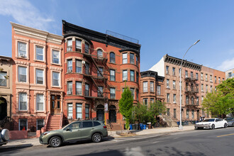 821A Union St in Brooklyn, NY - Building Photo - Building Photo