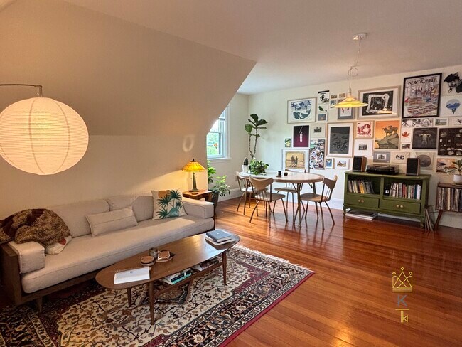 106 Francis St in Brookline, MA - Building Photo - Building Photo