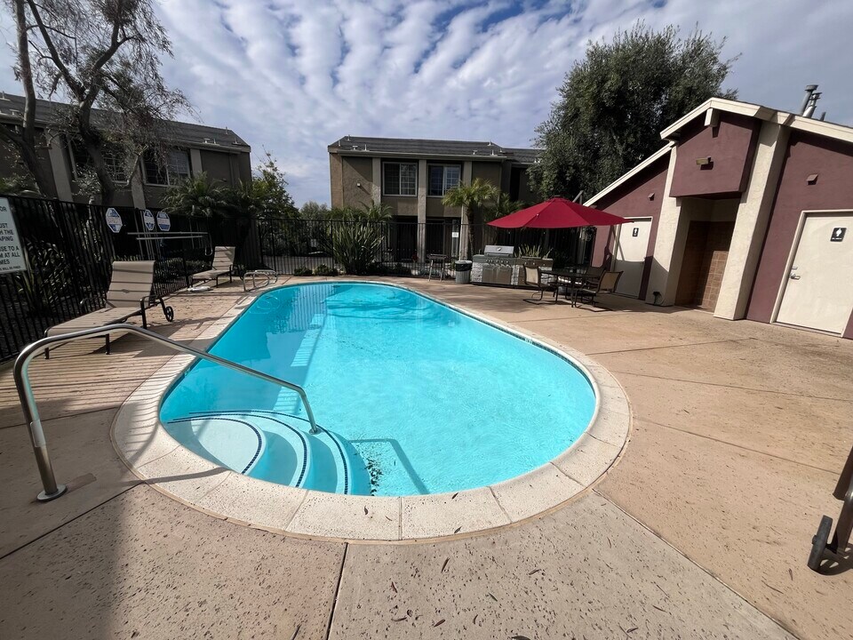 10264 Maya Linda Rd, Unit 44 in San Diego, CA - Building Photo