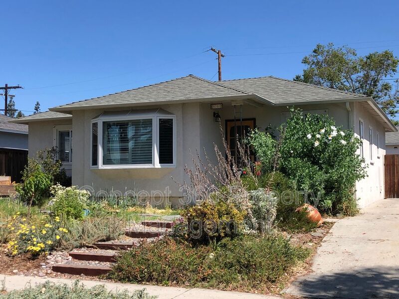 5707 Candlewood St in Lakewood, CA - Building Photo