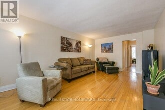 87 Ashbourne Dr in Toronto, ON - Building Photo - Building Photo