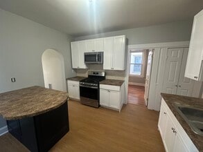 218 Hough Ave in Bridgeport, CT - Building Photo - Building Photo