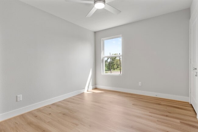 property at 1222 E 33rd St