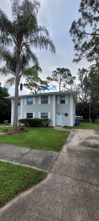 1414 36th Ave in Vero Beach, FL - Building Photo