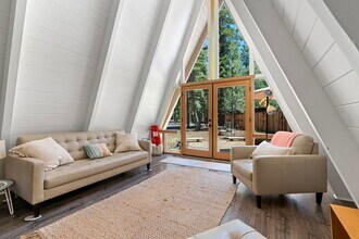 7024 Hilo Ave in Tahoma, CA - Building Photo - Building Photo
