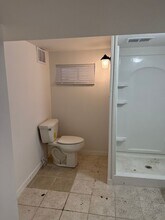 328 W Mason St-Unit -unit 2 in Springfield, IL - Building Photo - Building Photo