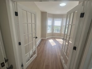 21 Elliott St, Unit 2 in Newark, NJ - Foto de edificio - Building Photo