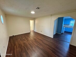105 Chag St in Lafayette, LA - Building Photo - Building Photo