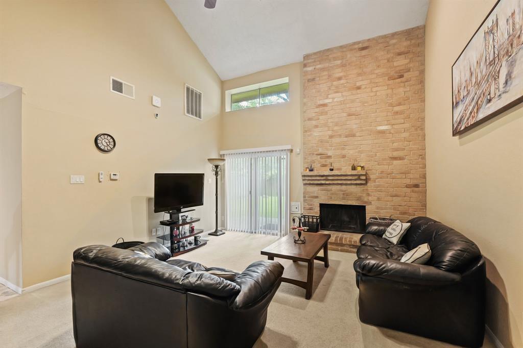 3706 Cyril Dr in Humble, TX - Building Photo
