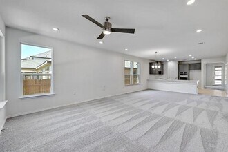 12529 Hallstatt Dr in Manor, TX - Building Photo - Building Photo