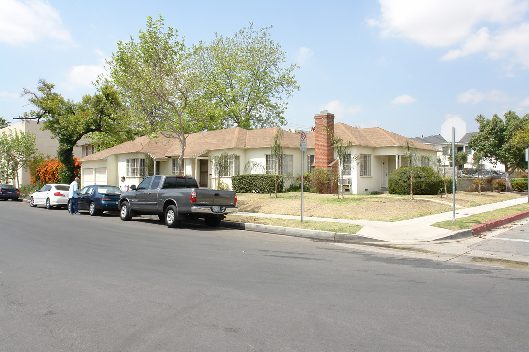 831 S Maryland Ave in Glendale, CA - Building Photo