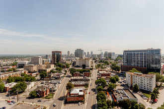 Aertson Midtown in Nashville, TN - Foto de edificio - Building Photo