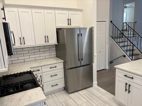 93 Hazlet Ave in Hazlet, NJ - Building Photo - Building Photo