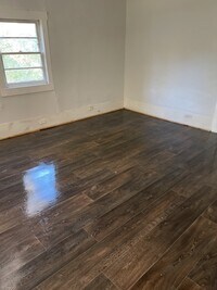 311 River St photo'