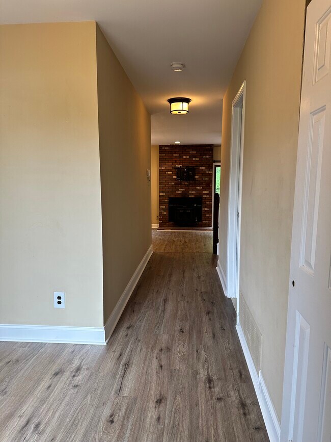 32 E Oleander Dr in Mount Laurel, NJ - Building Photo - Building Photo
