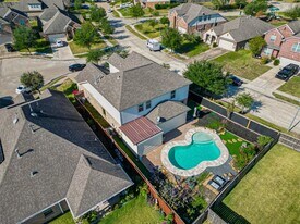 8003 Grove Sky Ct in Richmond, TX - Building Photo