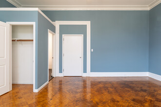 1023 St Paul St in Baltimore, MD - Building Photo - Interior Photo