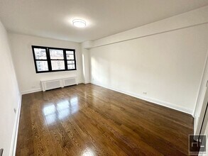 EAST 35 STREET in New York, NY - Building Photo - Building Photo