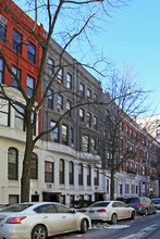 32 W 83rd St in New York, NY - Foto de edificio - Building Photo