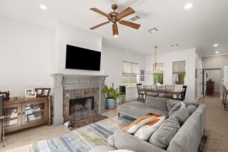 414 S Main St in Georgetown, TX - Building Photo - Building Photo