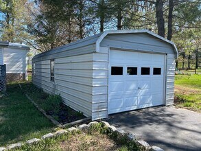 1618 Stuarts Draft Hwy in Stuarts Draft, VA - Foto de edificio - Building Photo