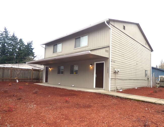 Springwood Terrace Apartments in Salem, OR - Building Photo - Building Photo