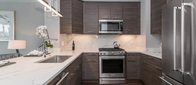 property at 305 N Canal St