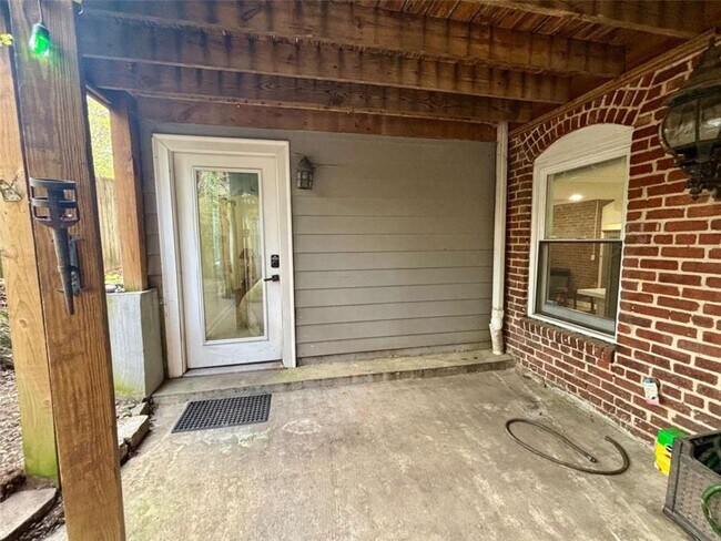 685 Argonne Ave NE in Atlanta, GA - Building Photo - Building Photo