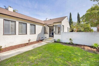 2202 Euclid Ave in Long Beach, CA - Building Photo - Building Photo