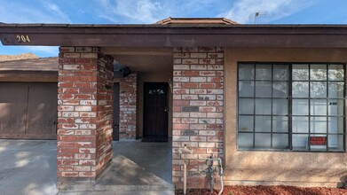 204 Celeste Dr in Riverside, CA - Building Photo - Building Photo