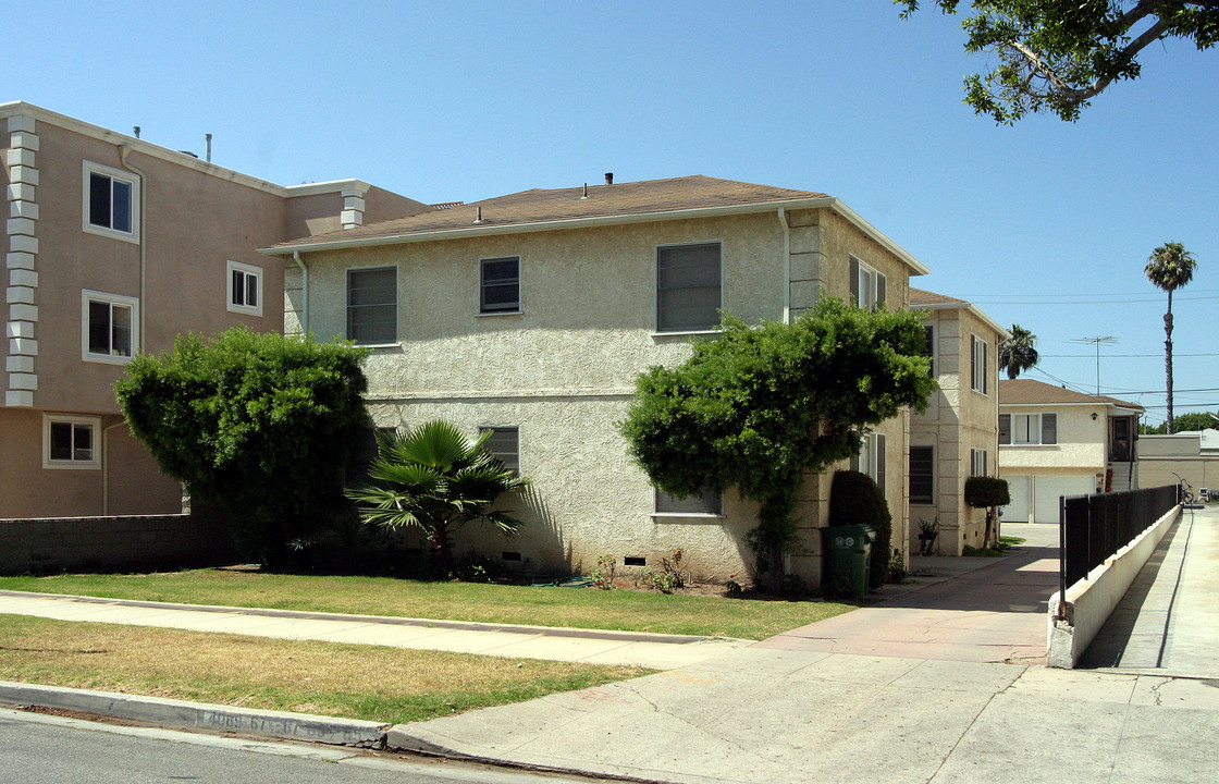 4065-4069 Lafayette Pl in Culver City, CA - Building Photo