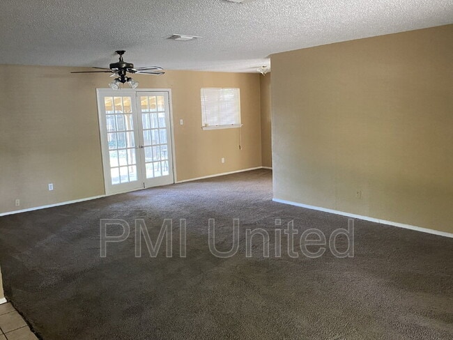 3402 Hastings Dr in Arlington, TX - Building Photo - Building Photo