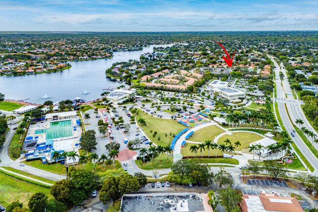 1593 Cabot Ln in Wellington, FL - Building Photo - Building Photo