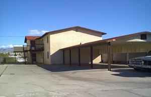 1584 Sierra Vista Dr in Bullhead City, AZ - Building Photo