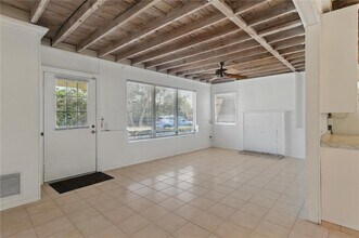 612 Canal Rd in Siesta Key, FL - Building Photo - Building Photo