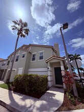 805 Belmont Pl in Boynton Beach, FL - Building Photo - Building Photo