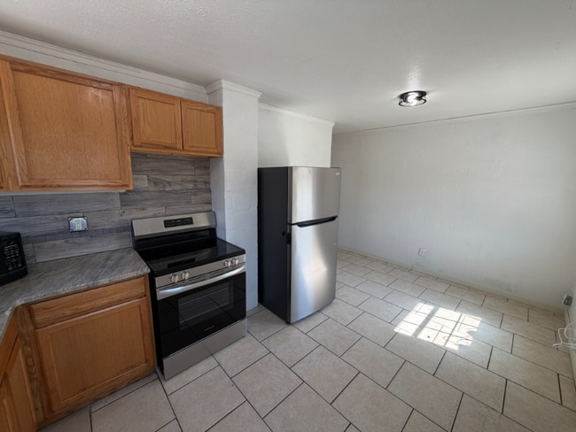 1316 SE 7th Ave in Gainesville, FL - Foto de edificio - Building Photo