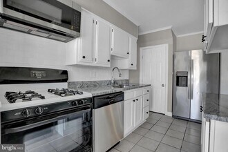 2857 Plainfield Rd in Dundalk, MD - Building Photo - Building Photo