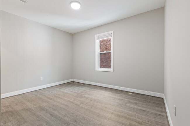 2268 Druid Park Dr in Baltimore, MD - Foto de edificio - Building Photo