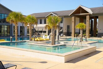 Wildwood Baton Rouge in Baton Rouge, LA - Foto de edificio - Building Photo